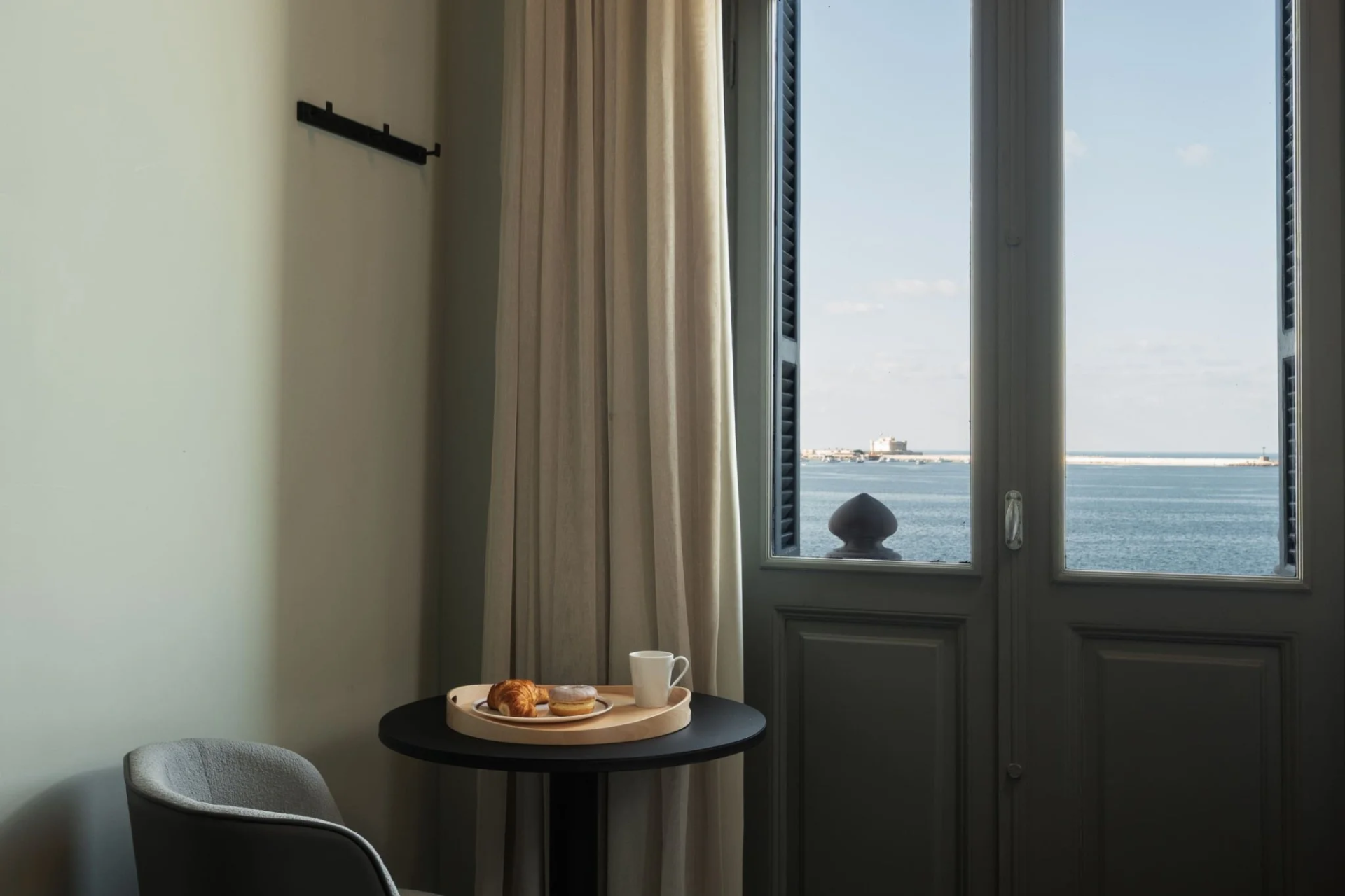 Studio Sea View — Studio in 16 El-Gaish Road, Egypt — photo 8