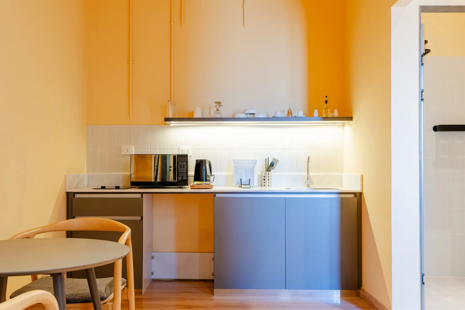One Bedroom Apartment 6