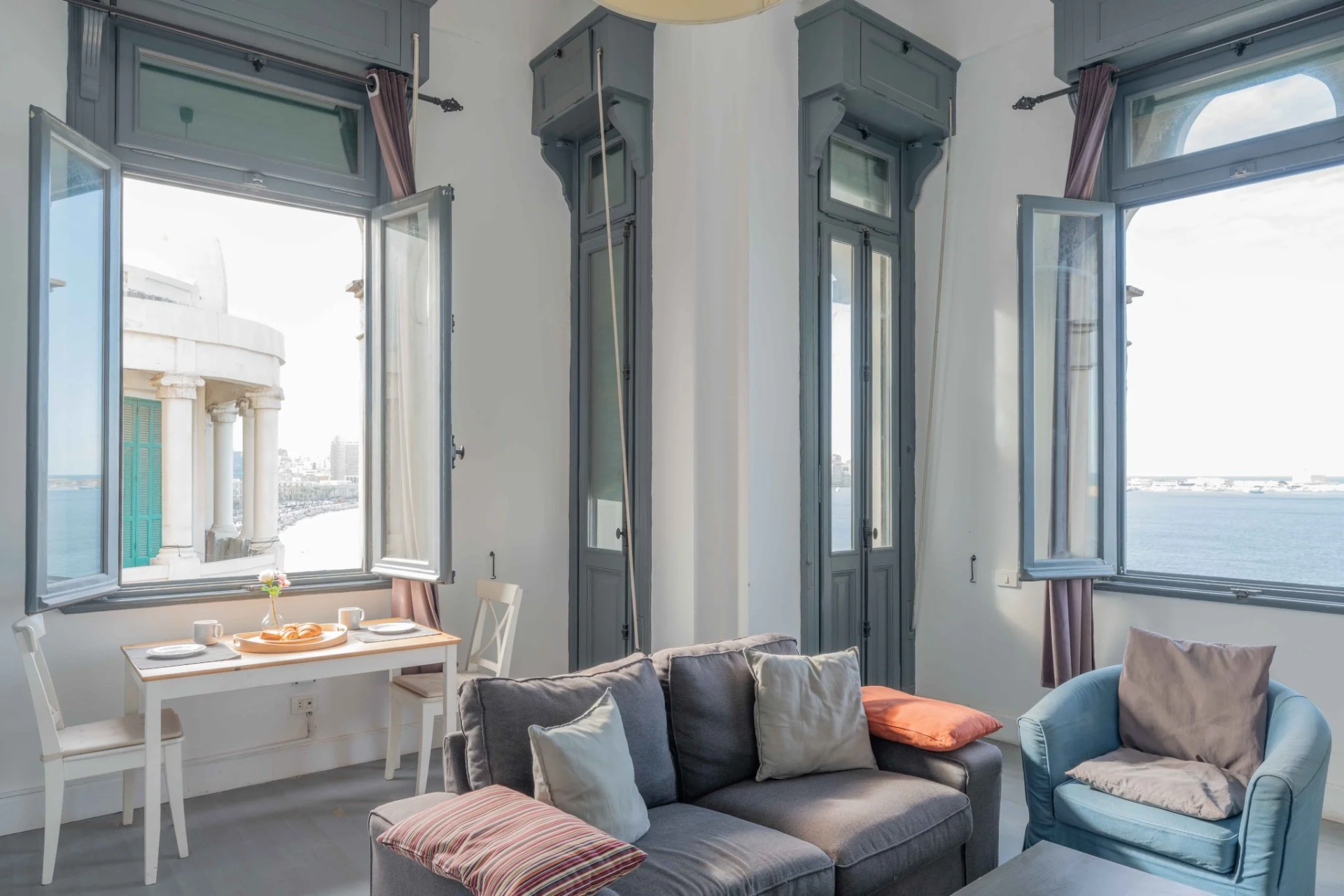 One Bedroom Apartment Sea View 5