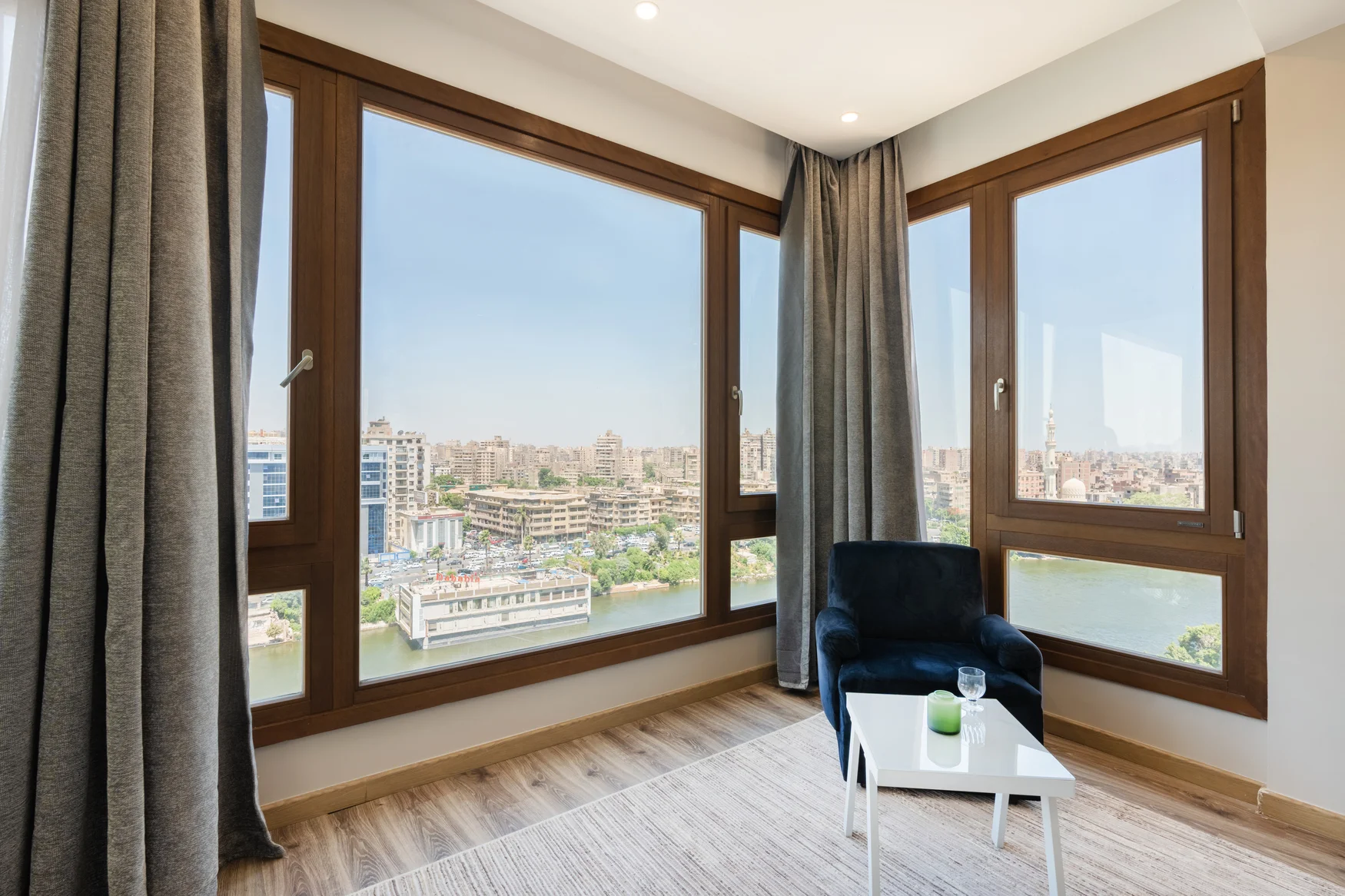 Two Bedroom Apartment Nile view Next to Om Kolthoom Hotel — Apartment in 5 Abou El Feda, Egypt — photo 14