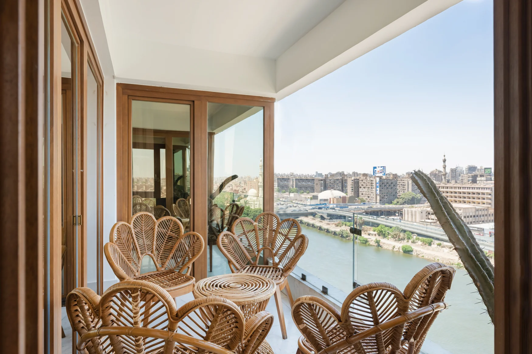 Two Bedroom Apartment Nile view Next to Om Kolthoom Hotel — Apartment in 5 Abou El Feda, Egypt — photo 16