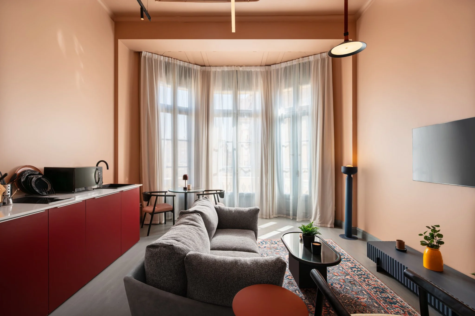 One Bedroom Apartment city View King bed In The Center OF Downtown Cairo — Apartment in Downtown Cairo | Talaat Harb Mall, Egypt — photo 10