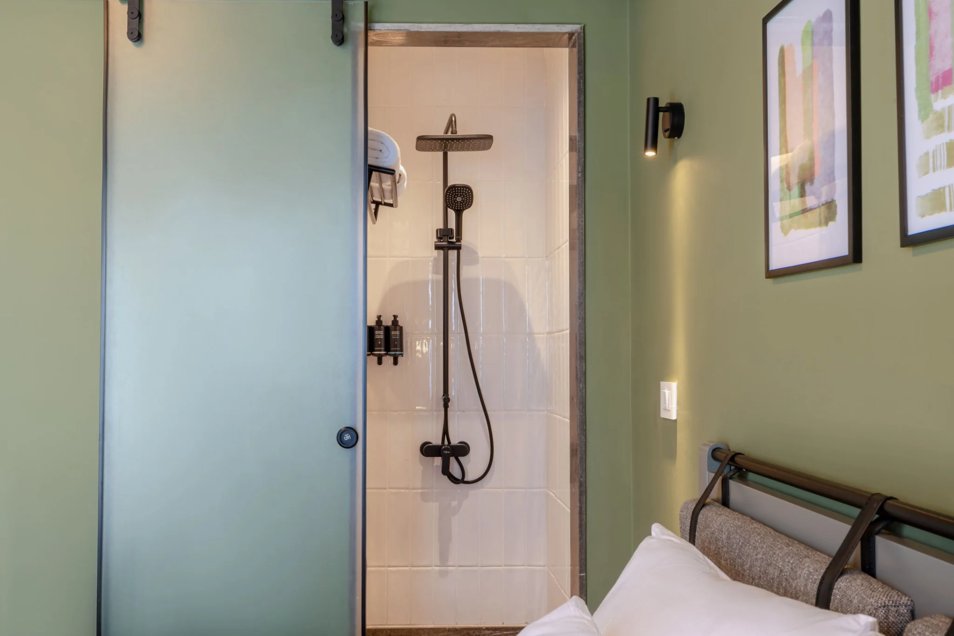King Room With Balcony In The Center Of Downtown Cairo 2