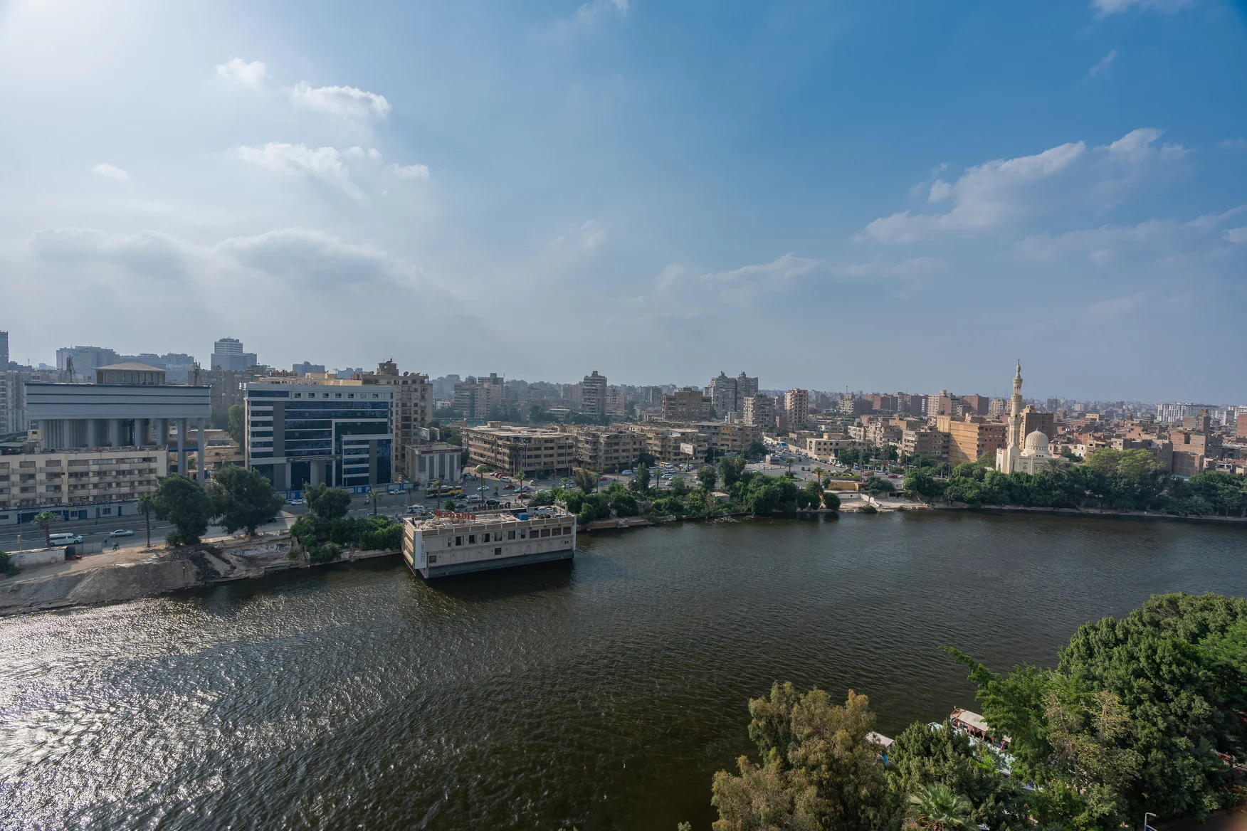 Two Bedroom Apartment Nile view Next to Om Kolthoom Hotel 6