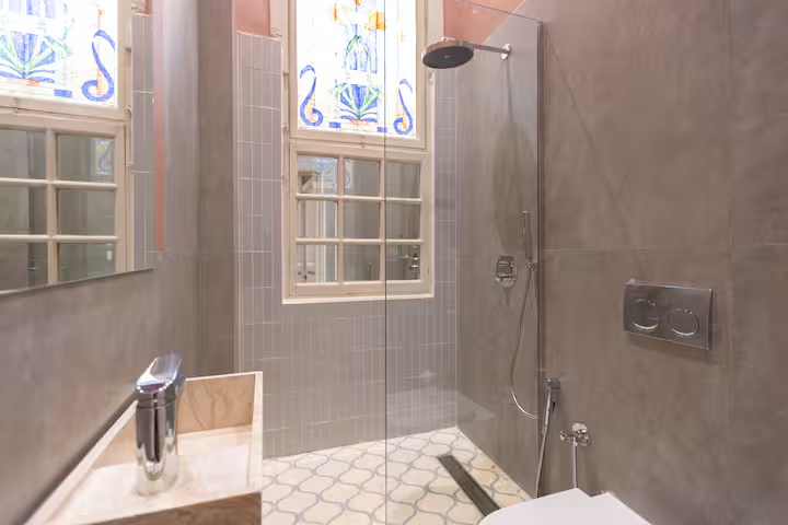Downtown Glass & Glory | Heritage Stay — Apartment in Downtown Cairo, Egypt — photo 8