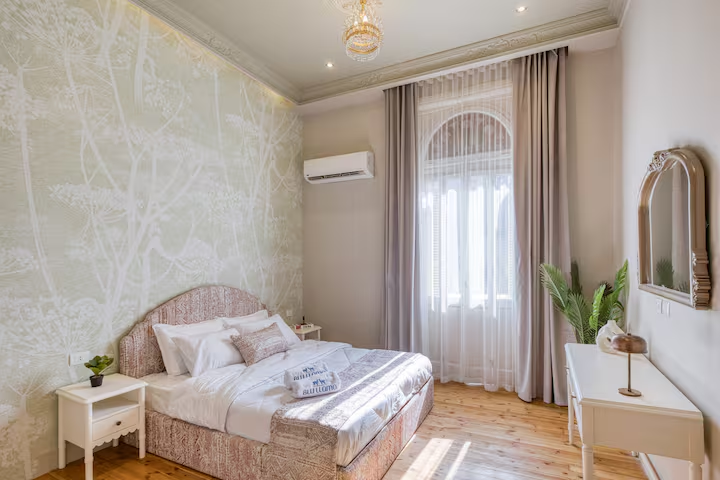 Downtown Glass & Glory | Heritage Stay — Apartment in Downtown Cairo, Egypt — photo 26
