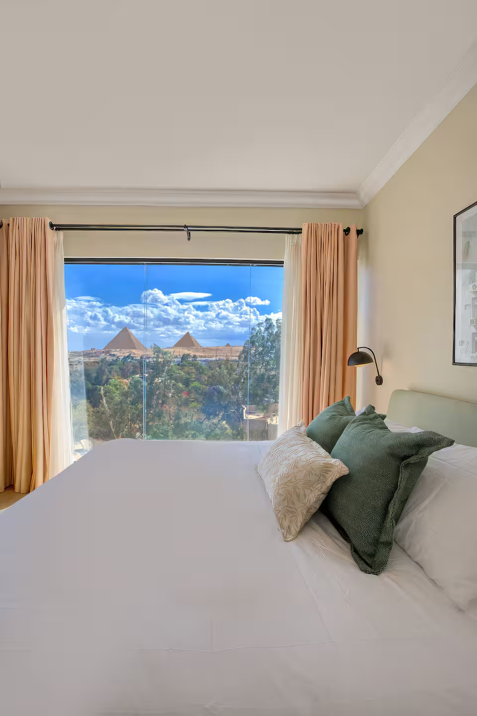 Pyramids & GEM Panorama | Retro — Apartment in Al Haram | Giza, Egypt — photo 9