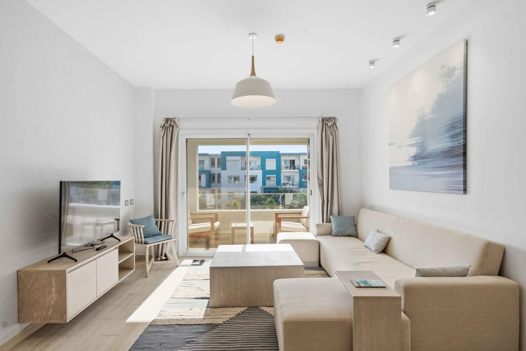 Fouka 3BDR Apartment | Sea & Pool View 2