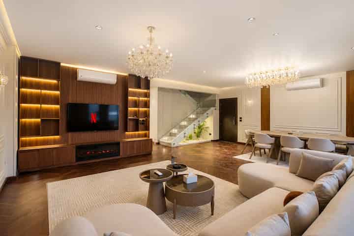 4BR Penthouse+Maid’s Room|Pool &Jacuzzi | Lakeview 2
