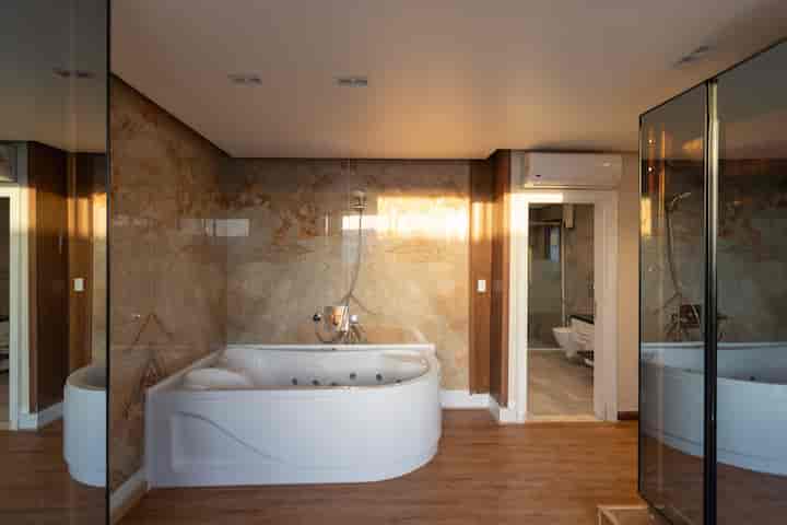 4BR Penthouse+Maid’s Room|Pool &Jacuzzi | Lakeview — Penthouse in Lakeview, New Cairo, Egypt — photo 42