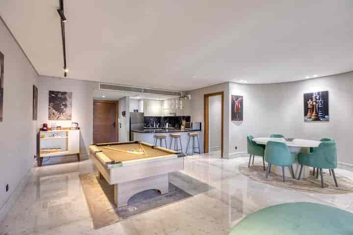Elegant Garden & Pool View 2-BR Apt | Silverpalm 6