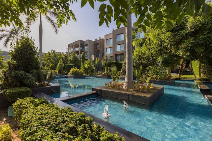 Elegant Garden & Pool View 2-BR Apt | Silverpalm — Apartment in Located in the heart of New Cairo City, Cairo Governorate, Egypt, Egypt — photo 37