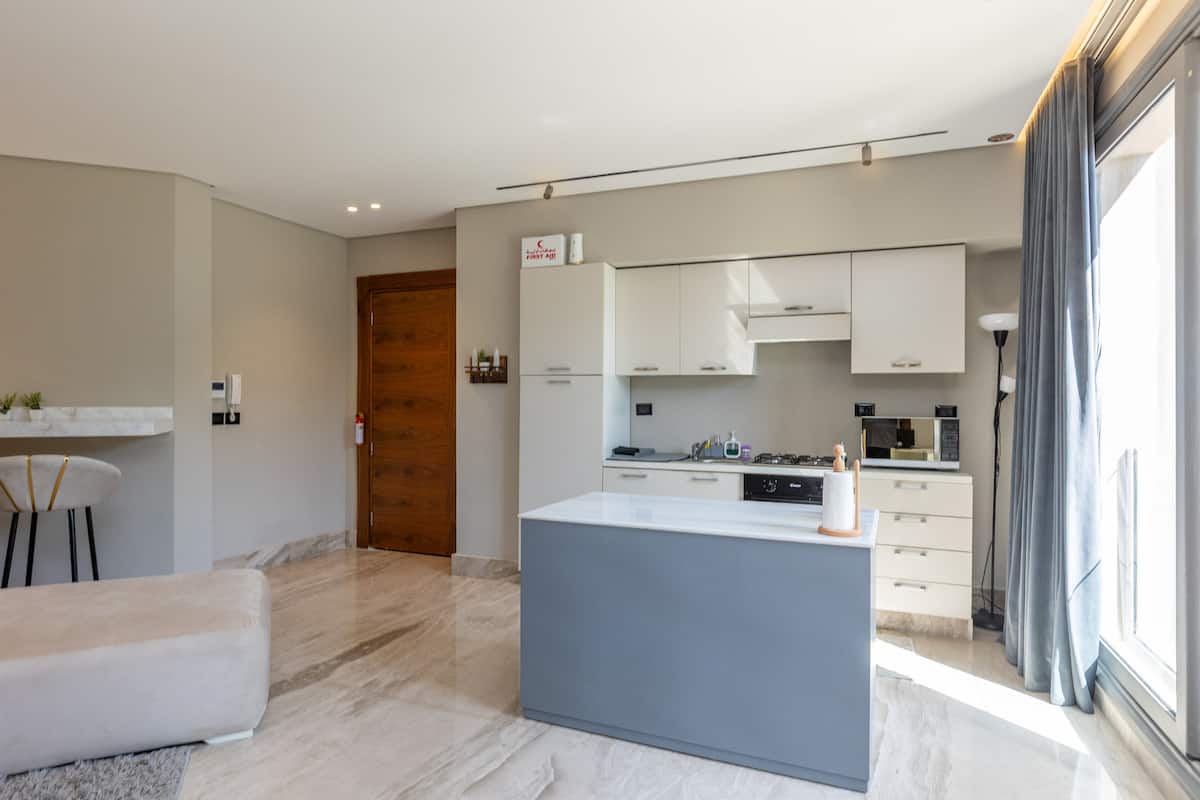 Cozy Apt Steps from O1 Mall | Silverpalm New Cairo — Apartment in New Cairo, Egypt, Egypt — photo 6