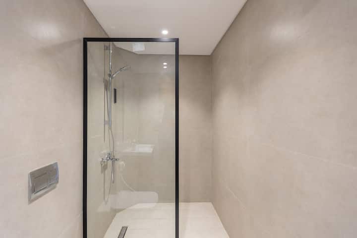 Cozy Apt Steps from O1 Mall | Silverpalm New Cairo — Apartment in New Cairo, Egypt, Egypt — photo 13