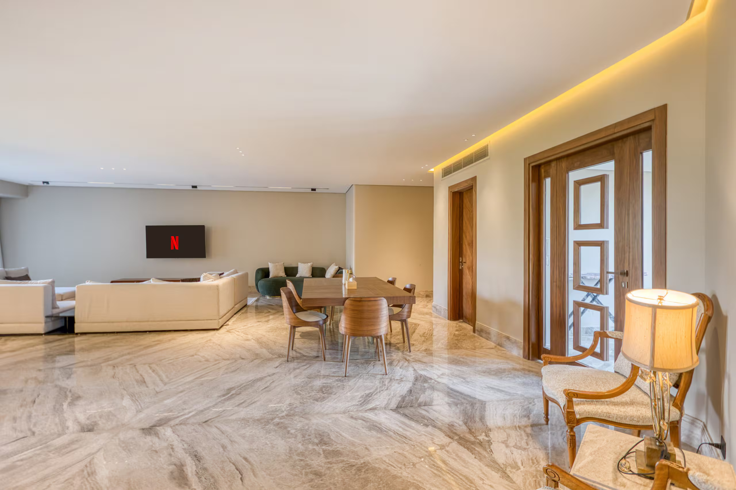 Luxury Spacious 3-BR + Maid’s Room |Scenic View|SP — Apartment in Cairo, Egypt — photo 6