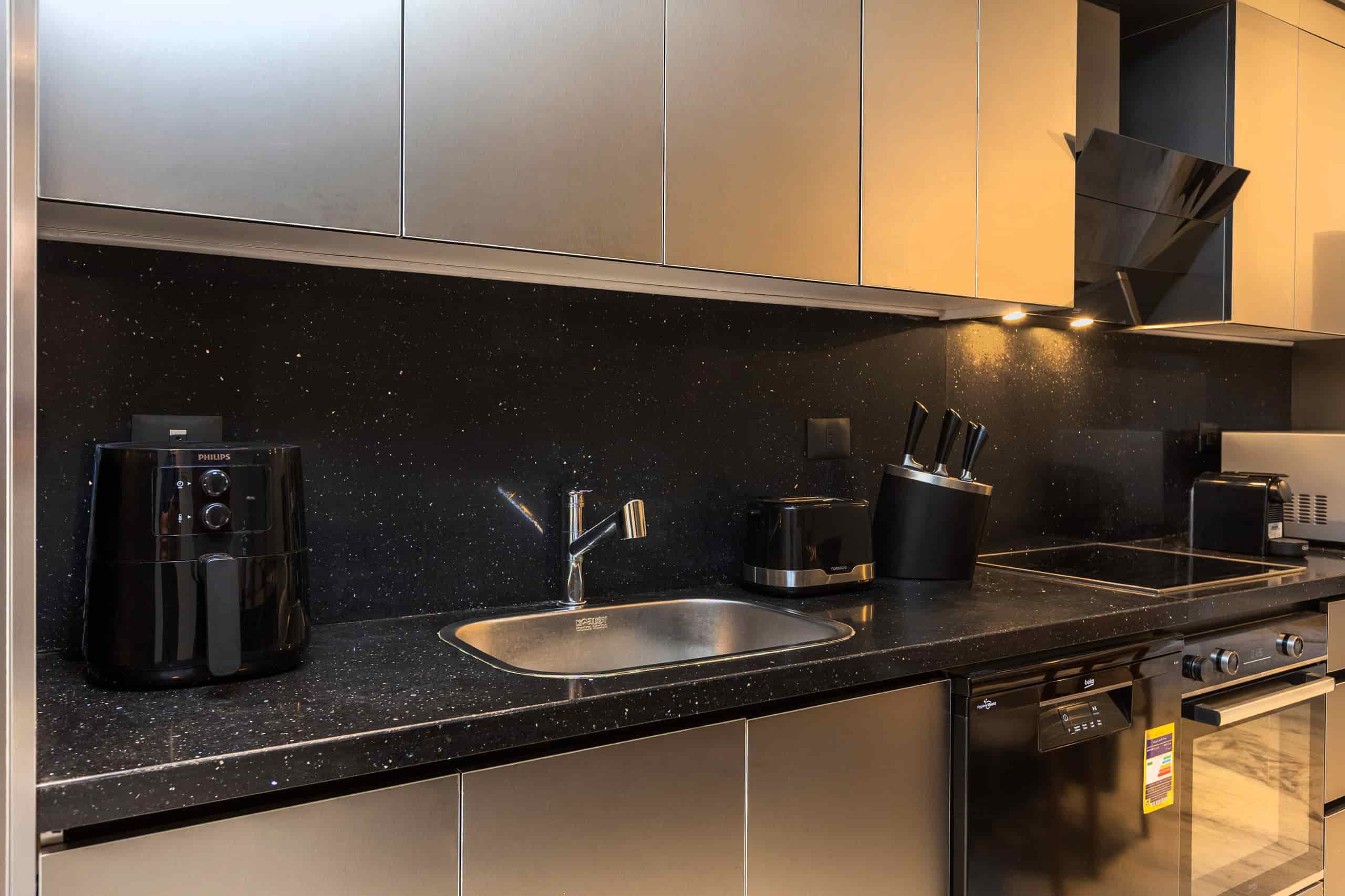Luxury 3-BR Apt/Large Garden & Pool | Silverpalm — Apartment in O one New Cairo, Cairo, Egypt — photo 17