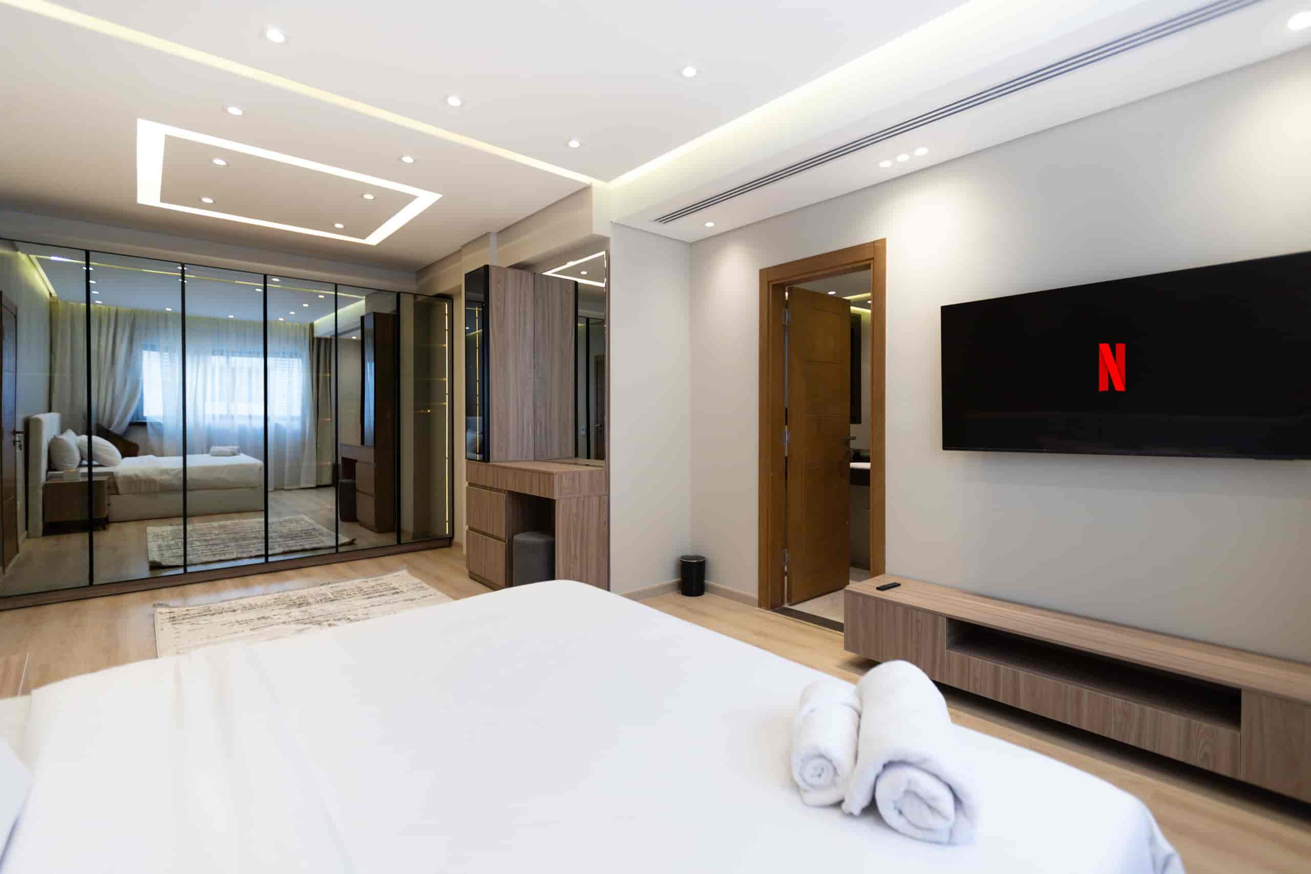 Best View | 3-Master Suites | Lake View Residence — Apartment in New Cairo , Cairo, Egypt — photo 17