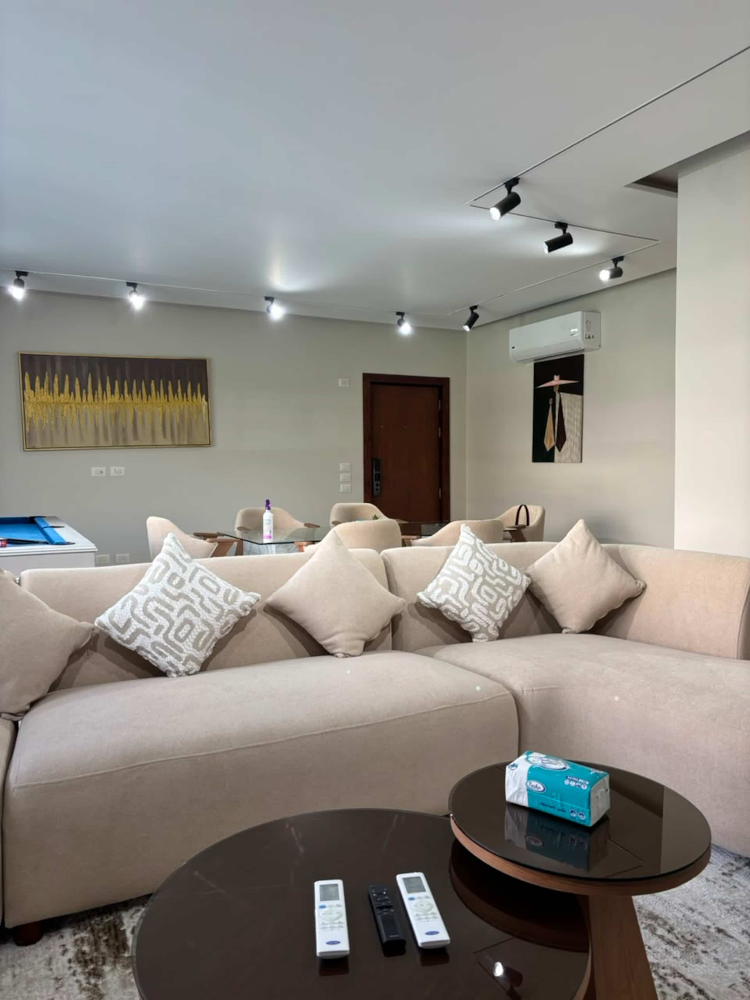 The Lake View Escape | Luxury 3BR | New cairo — Apartment in Cairo, Egypt — photo 9