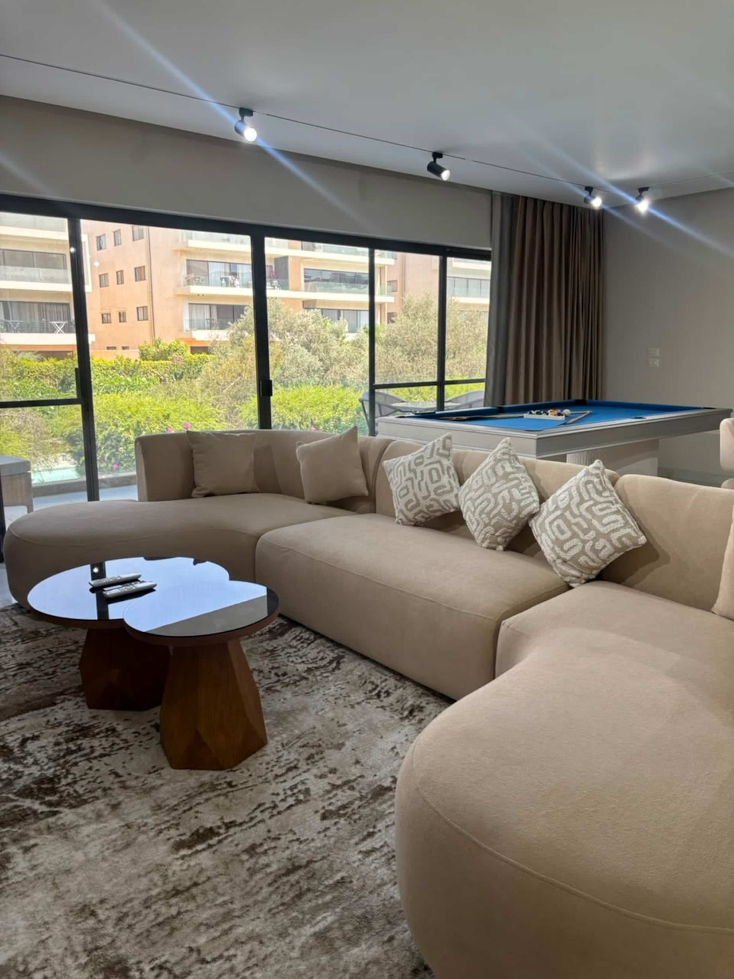 The Lake View Escape | Luxury 3BR | New cairo — Apartment in Cairo, Egypt — photo 14