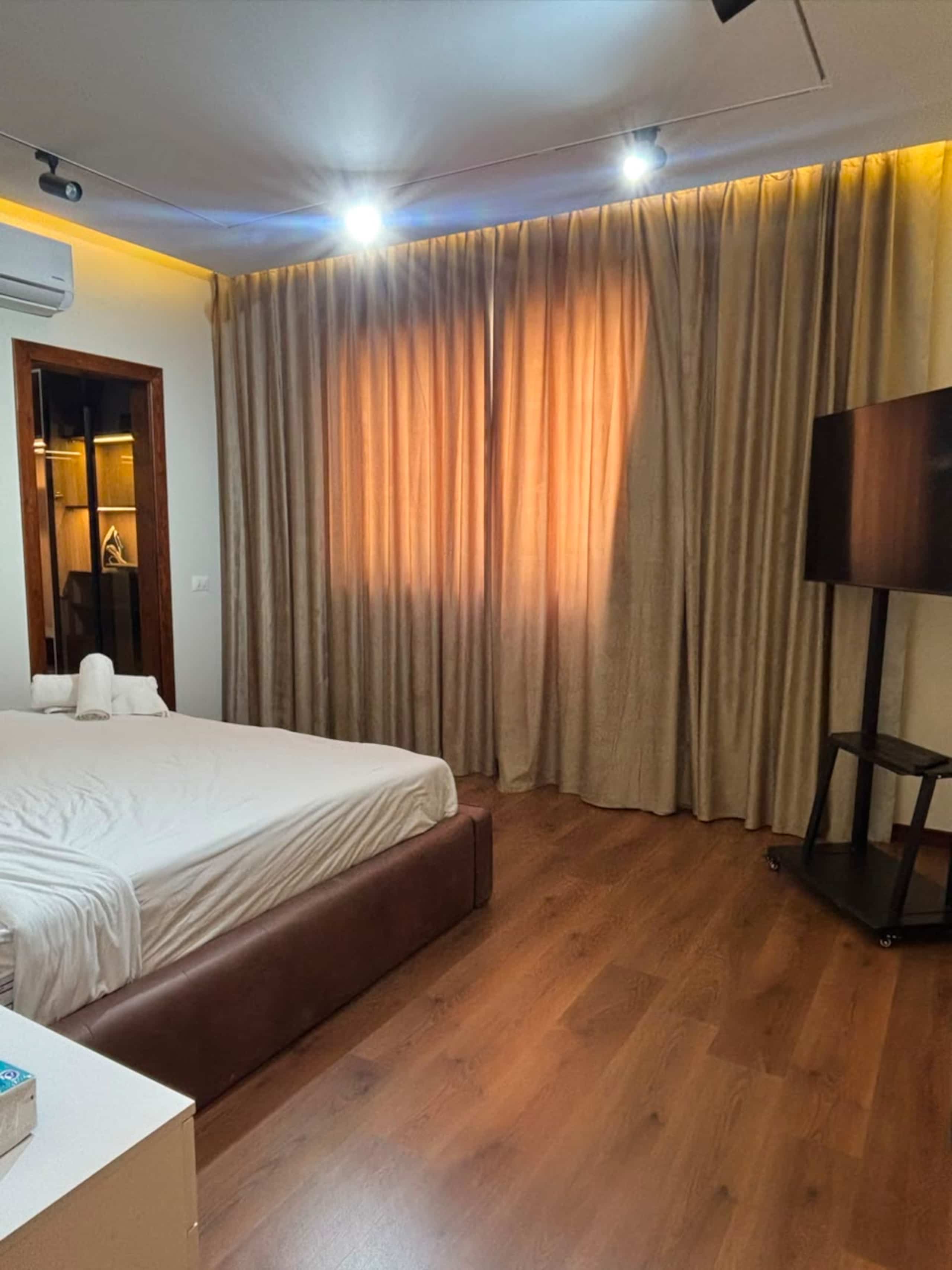 The Lake View Escape | Luxury 3BR | New cairo — Apartment in Cairo, Egypt — photo 29
