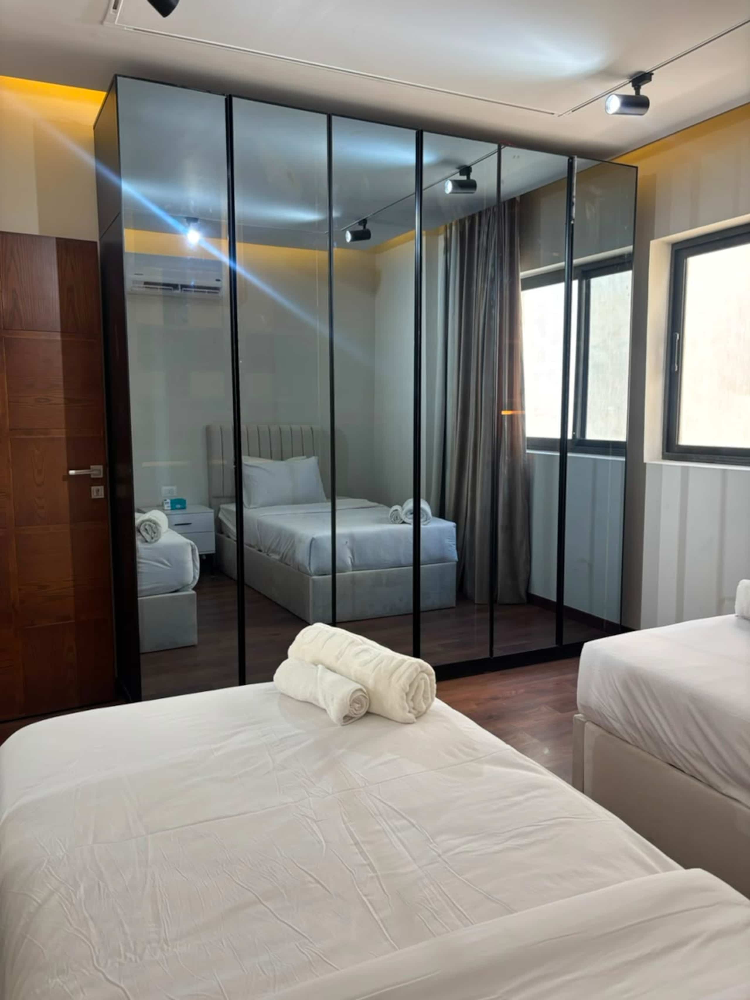 The Lake View Escape | Luxury 3BR | New cairo — Apartment in Cairo, Egypt — photo 30