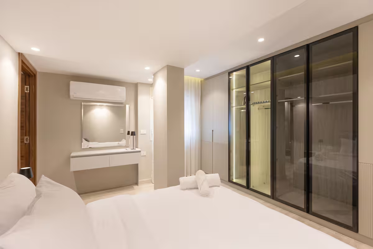 Elegant 2-BR Apartment in Almaza | Near City Stars — Apartment in Almaza , Near City Stars, Egypt — photo 13