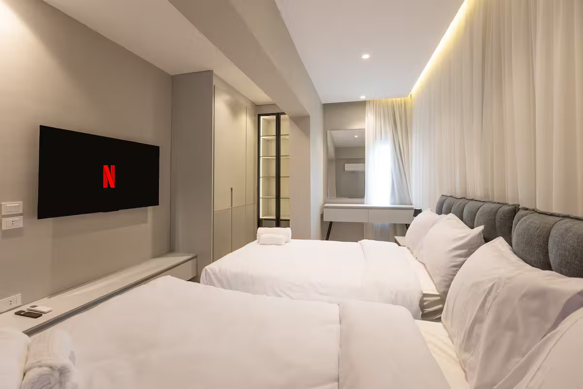 Elegant 2-BR Apartment in Almaza | Near City Stars — Apartment in Almaza , Near City Stars, Egypt — photo 17