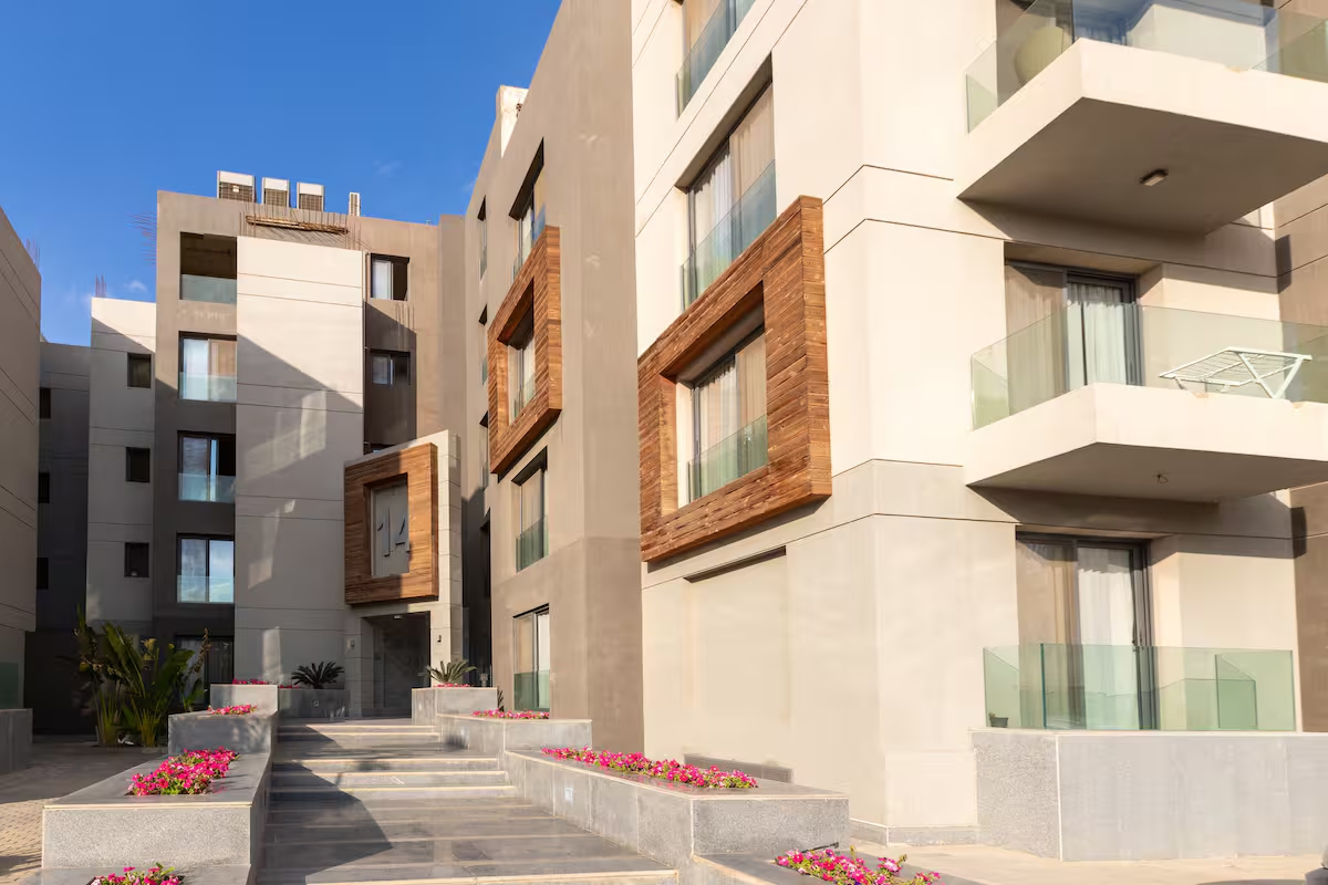 Silver Palm New cairo Luxury 3BR | Pool view — Apartment in New Cairo, Cairo Governorate, Egypt, Egypt — photo 47