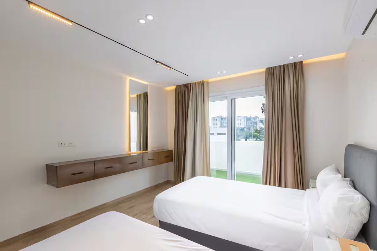 Elegant 3-Bdr Apt in Hyde Park | Prime Location — Apartment in New Cairo 1, Egypt — photo 18