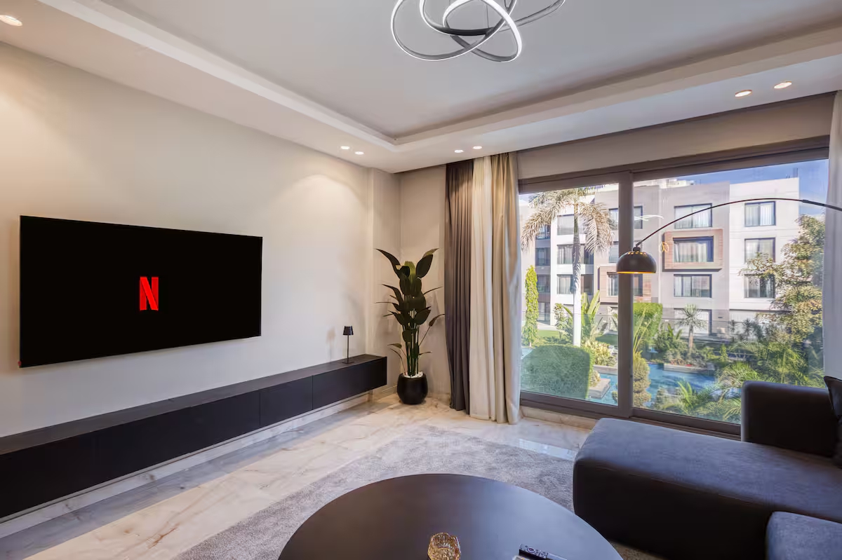 Panoramic 3-Bdr Retreat | Garden & Pool View | SP — Apartment in New Cairo, Cairo, Egypt — photo 9