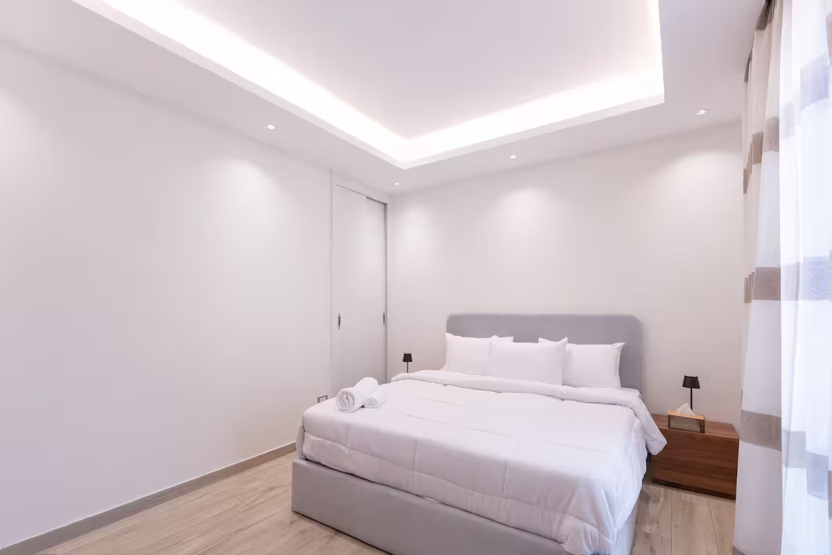 Bright 3BR Apartment | Side Garden View | SP — Apartment in First New Cairo, Egypt — photo 19