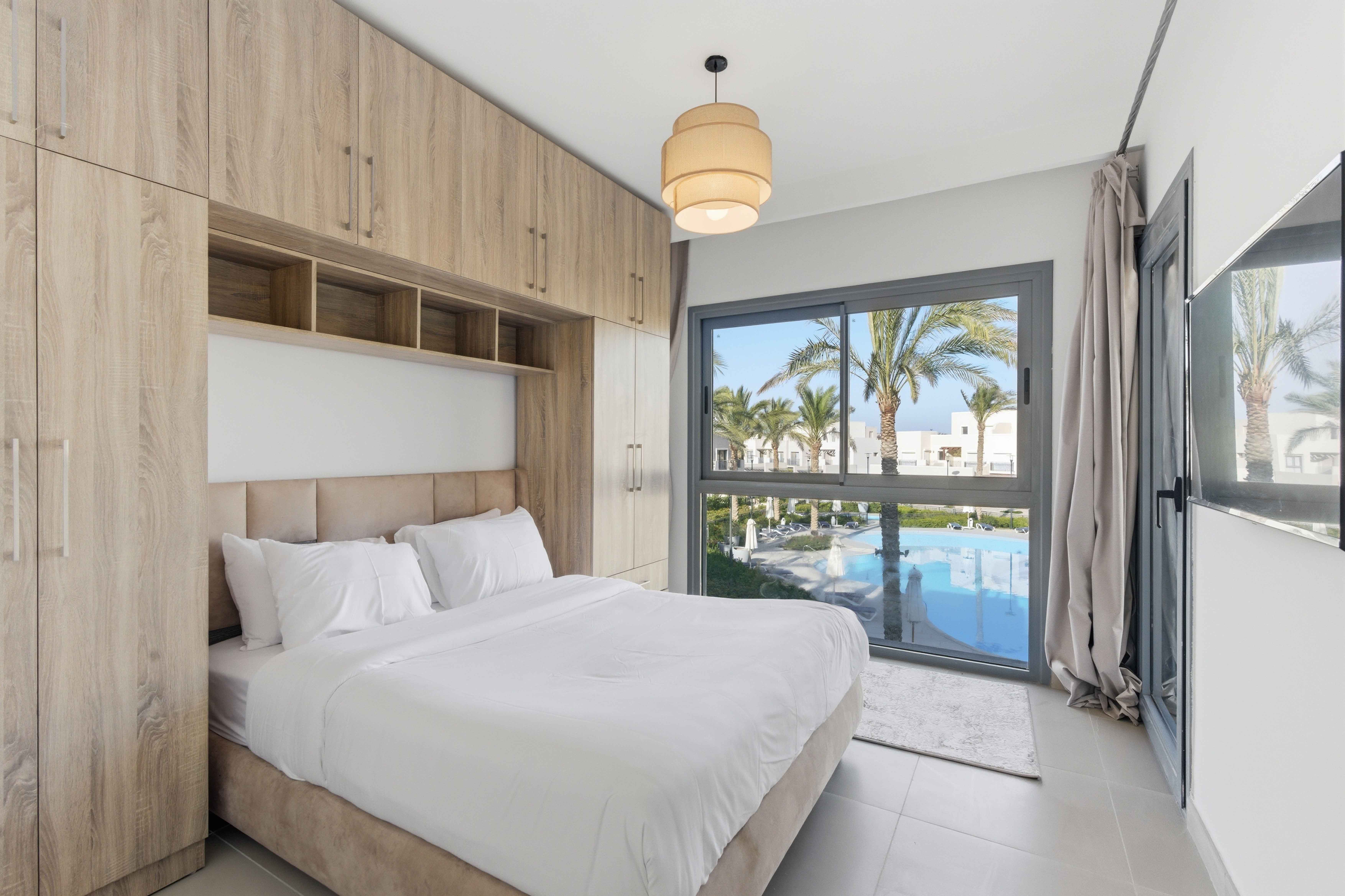 Bright 3BR Twinhouse – Pool View – Marassi — Twinhouse in Marassi sits in the heart of Sidi Abdel Rahman, Egypt — photo 12