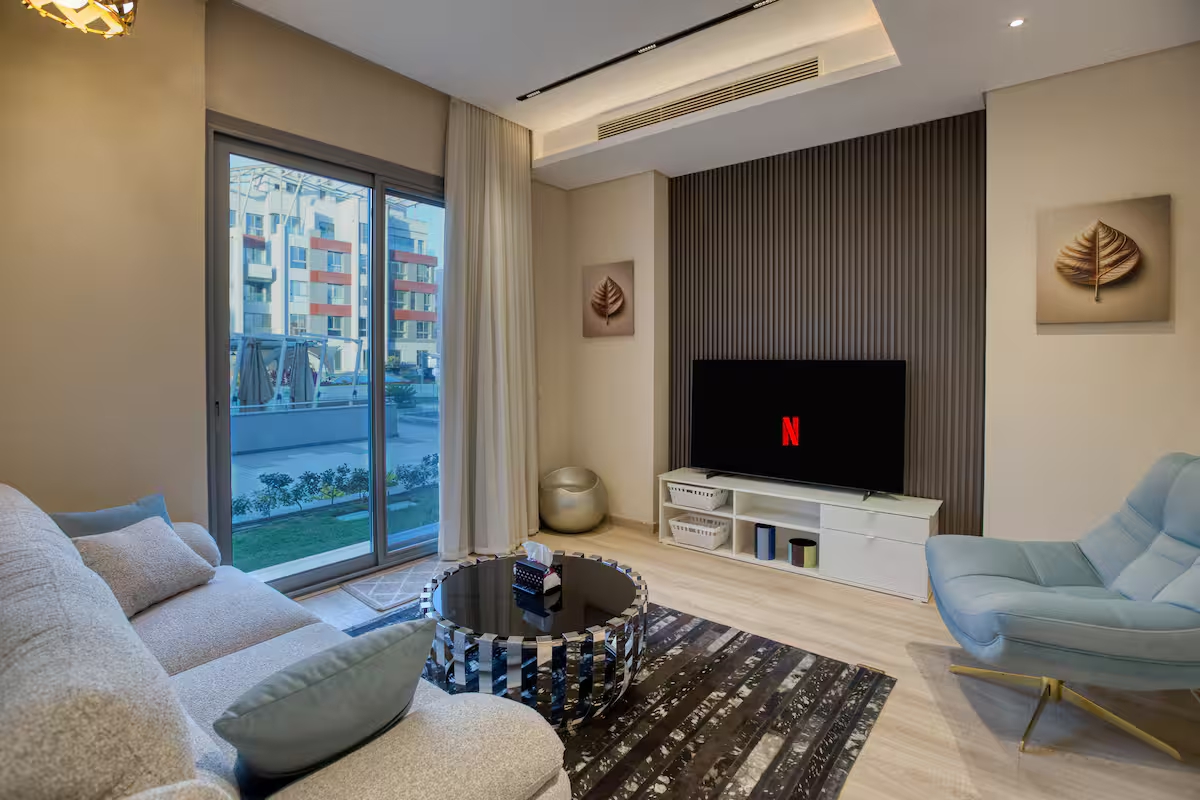 Poolside 3BR | Garden Level | Al-jazi JW Marriott — Apartment in First New Cairo, Egypt — photo 6