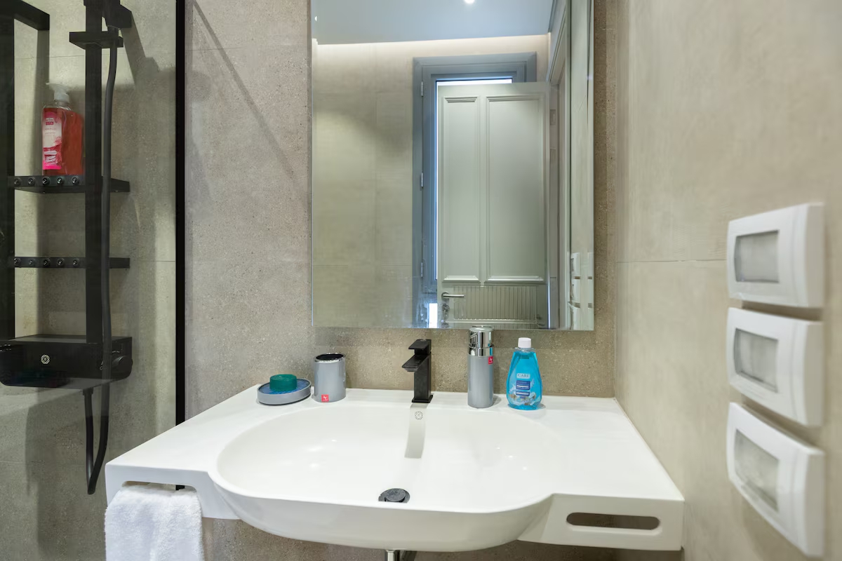 Poolside 3BR | Garden Level | Al-jazi JW Marriott — Apartment in First New Cairo, Egypt — photo 38