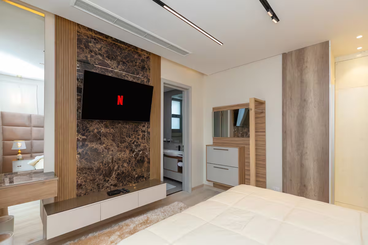 Elegant 1BR Pool View Suite |Aljazi by JW Marriott — Apartment in First New Cairo, Egypt — photo 10