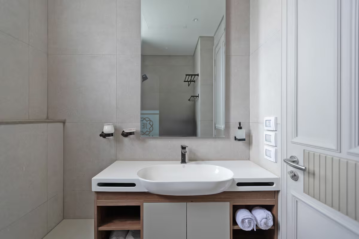Elegant 1BR Pool View Suite |Aljazi by JW Marriott — Apartment in First New Cairo, Egypt — photo 12