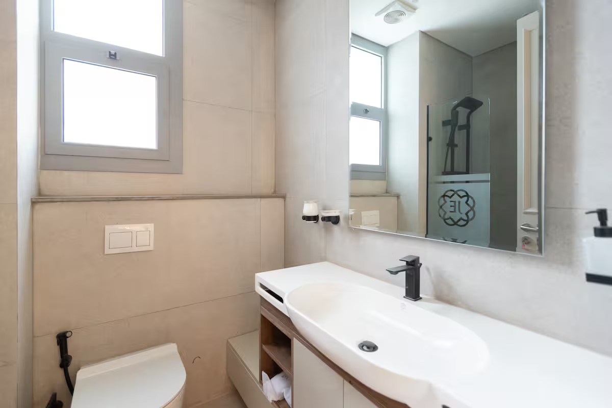 Elegant 1BR Pool View Suite |Aljazi by JW Marriott — Apartment in First New Cairo, Egypt — photo 14