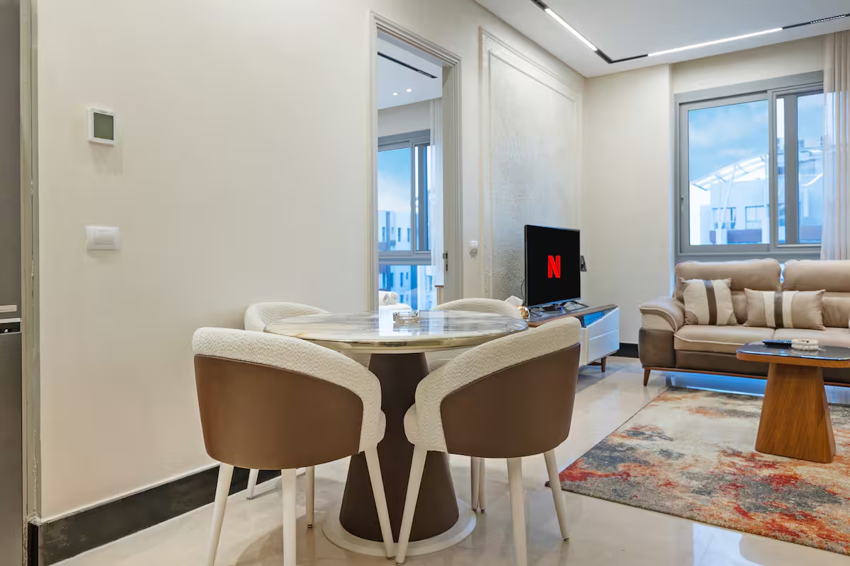 Luxury 1BR Pool View Apt at Al Jazi | JW Marriott — Apartment in New Cairo, Egypt — photo 15