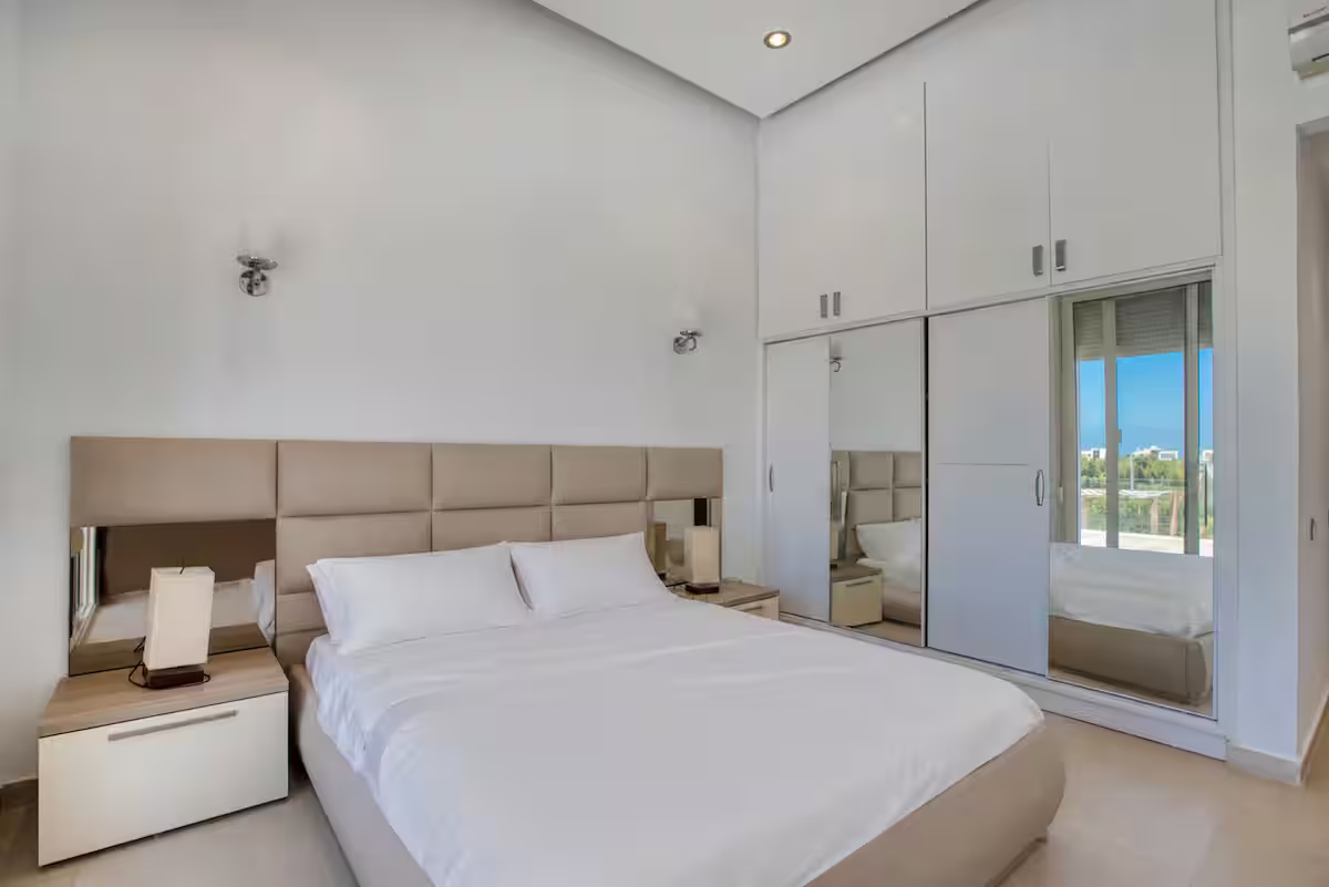 4-BR Masters Villa | Huge Private Pool | Hacienda — Villa in Al ‘Alamayn, Marsa Matrouh, Egypt — photo 9