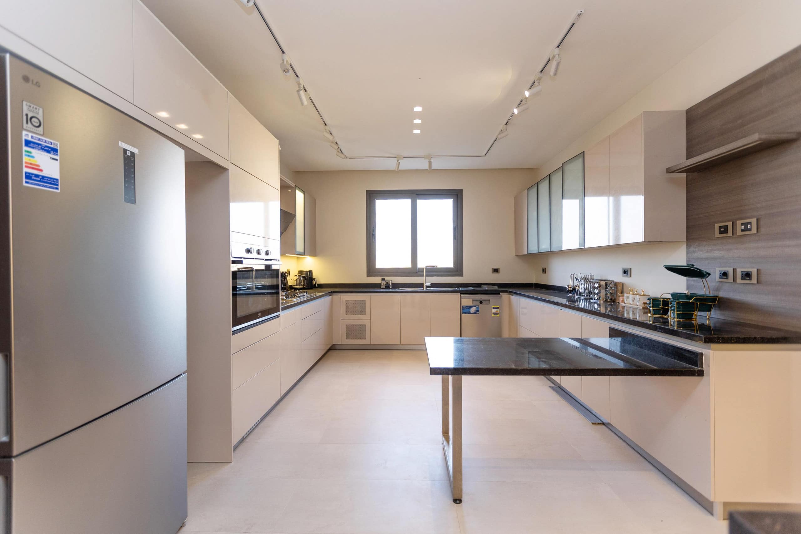 Spacious 450 sqm 3-BR + Maid’s Room |Prime View — Apartment in New Cairo, Egypt — photo 10