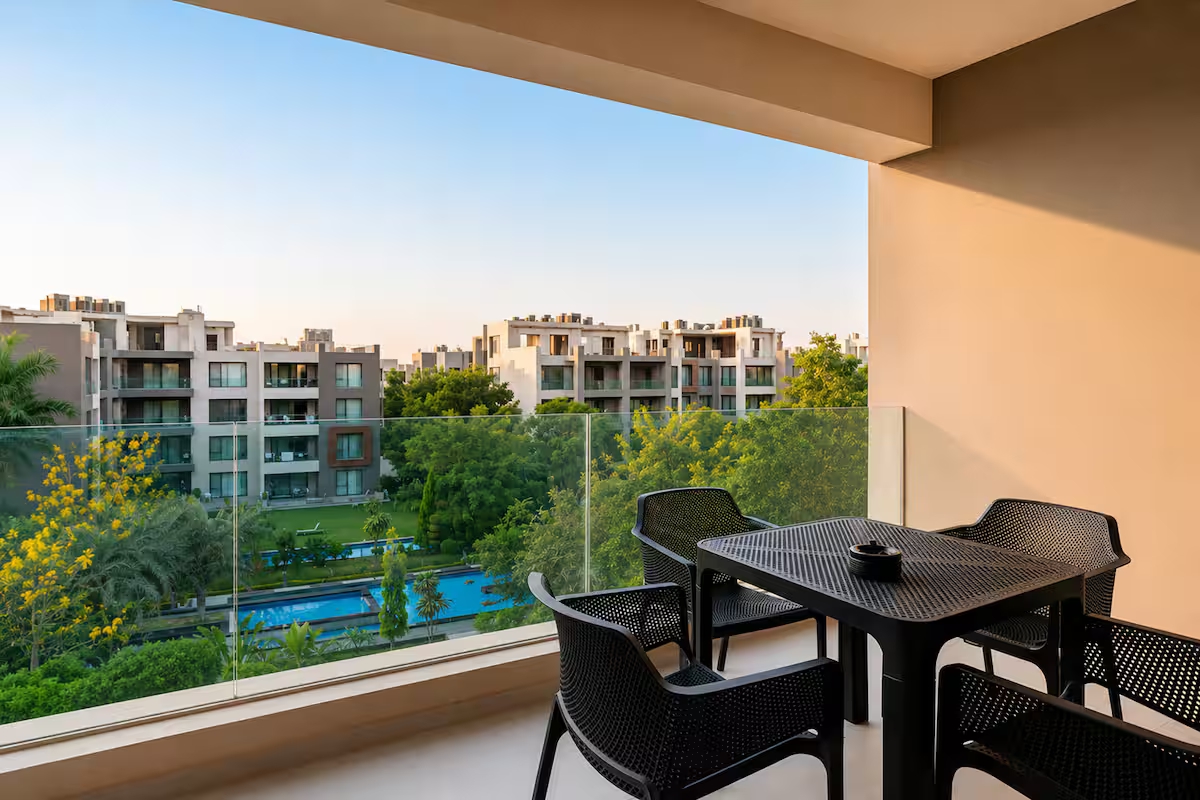 Premium 4BR Stay | Silver Palm | Pool Access — Apartment in New Cairo, Egypt — photo 30