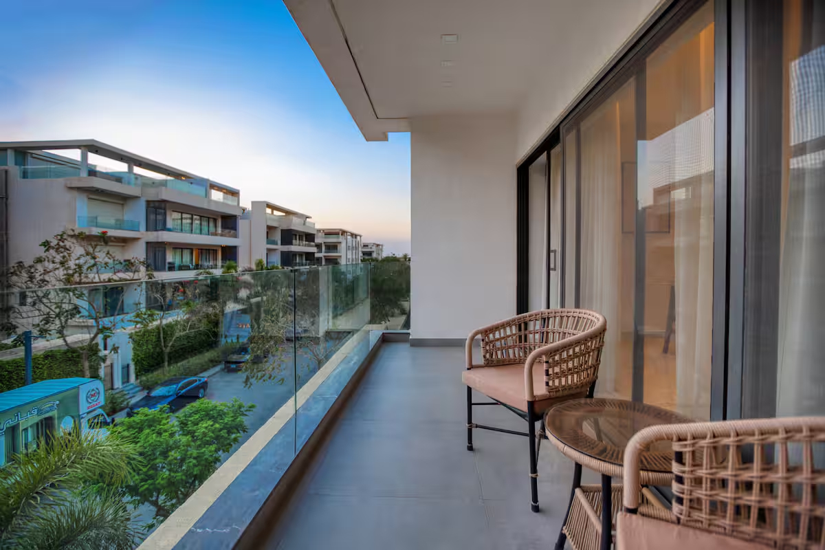 Elegant 2BR Apartment | Lake View Residence — Apartment in First New Cairo, Egypt — photo 19