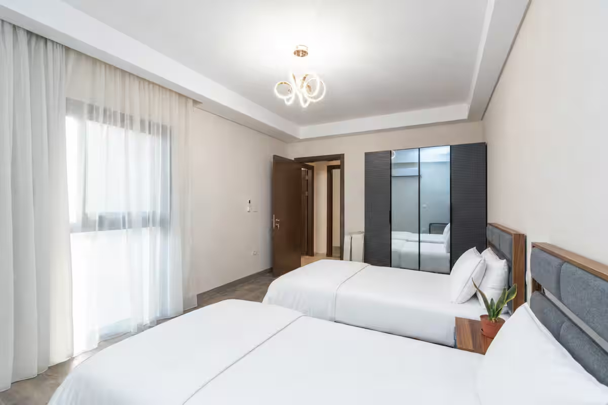 Luxury 3BR Haven Overlooking Green Views -ZED West — Apartment in Sheikh Zayed City, Egypt — photo 16