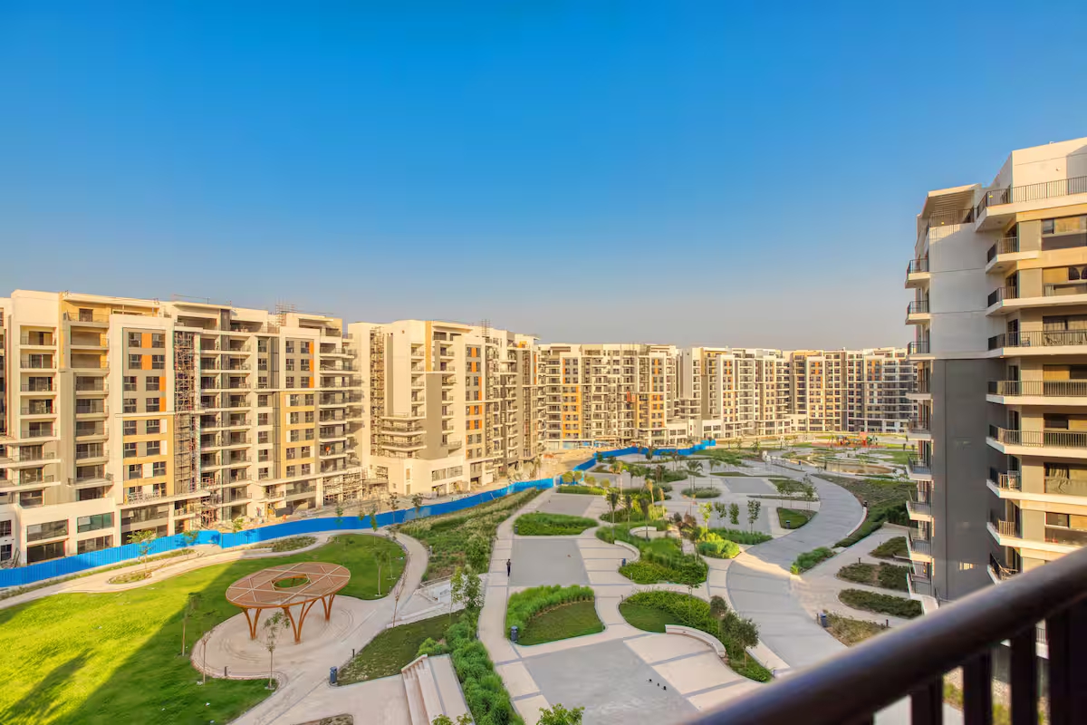 Luxury 3BR Haven Overlooking Green Views -ZED West — Apartment in Sheikh Zayed City, Egypt — photo 26