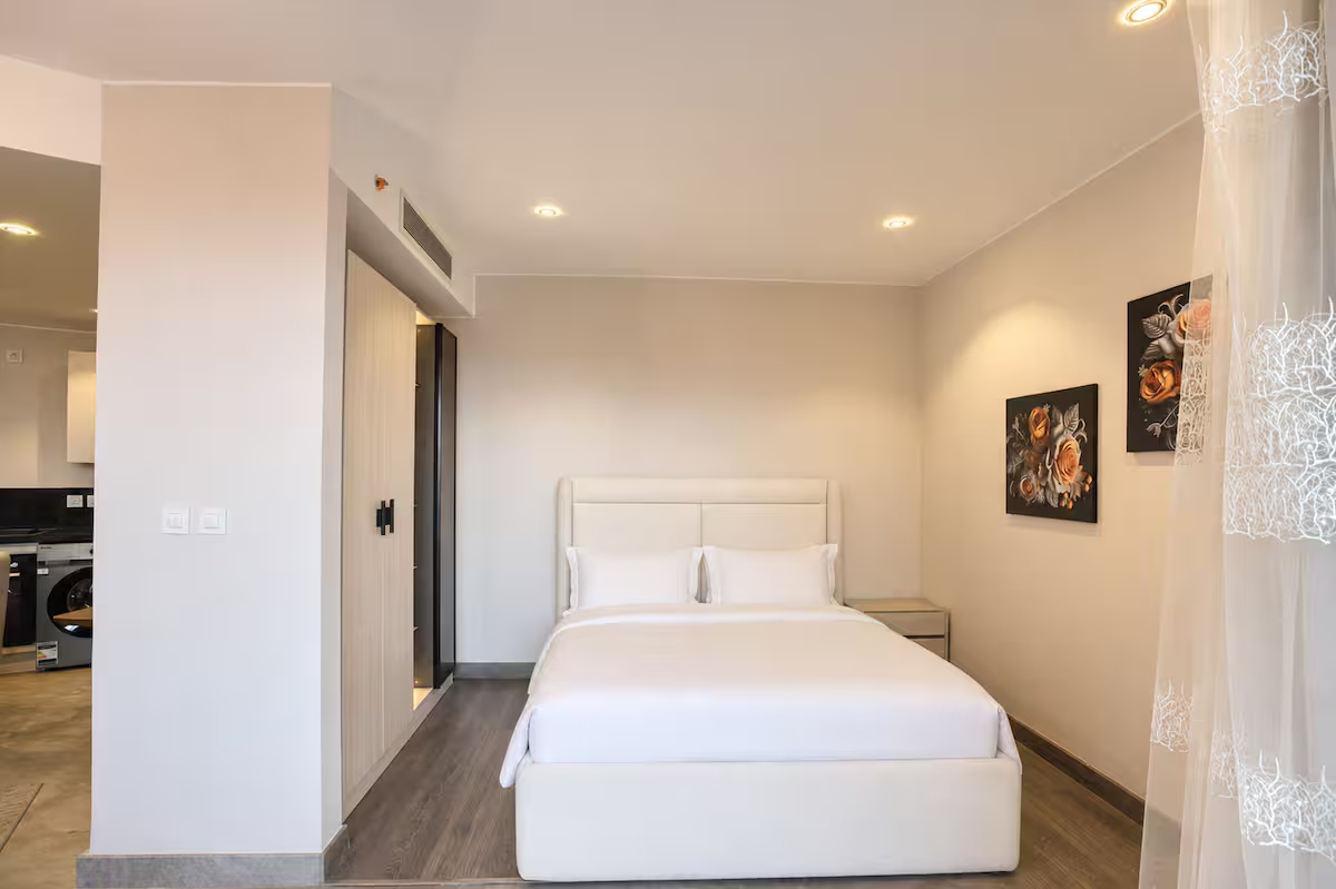 Elegant Studio • Stunning View • ZED Sheikh Zayed — Studio in Sheikh Zayed City, Egypt — photo 8