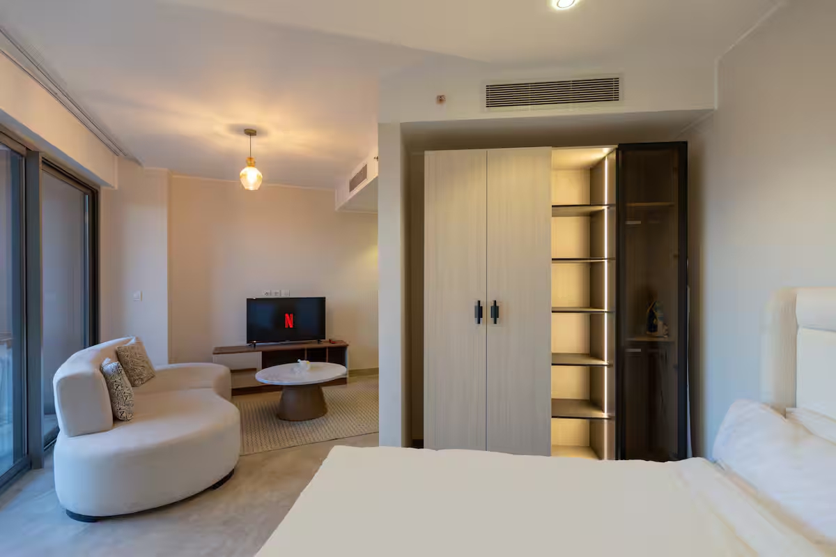Elegant Studio • Stunning View • ZED Sheikh Zayed — Studio in Sheikh Zayed City, Egypt — photo 9