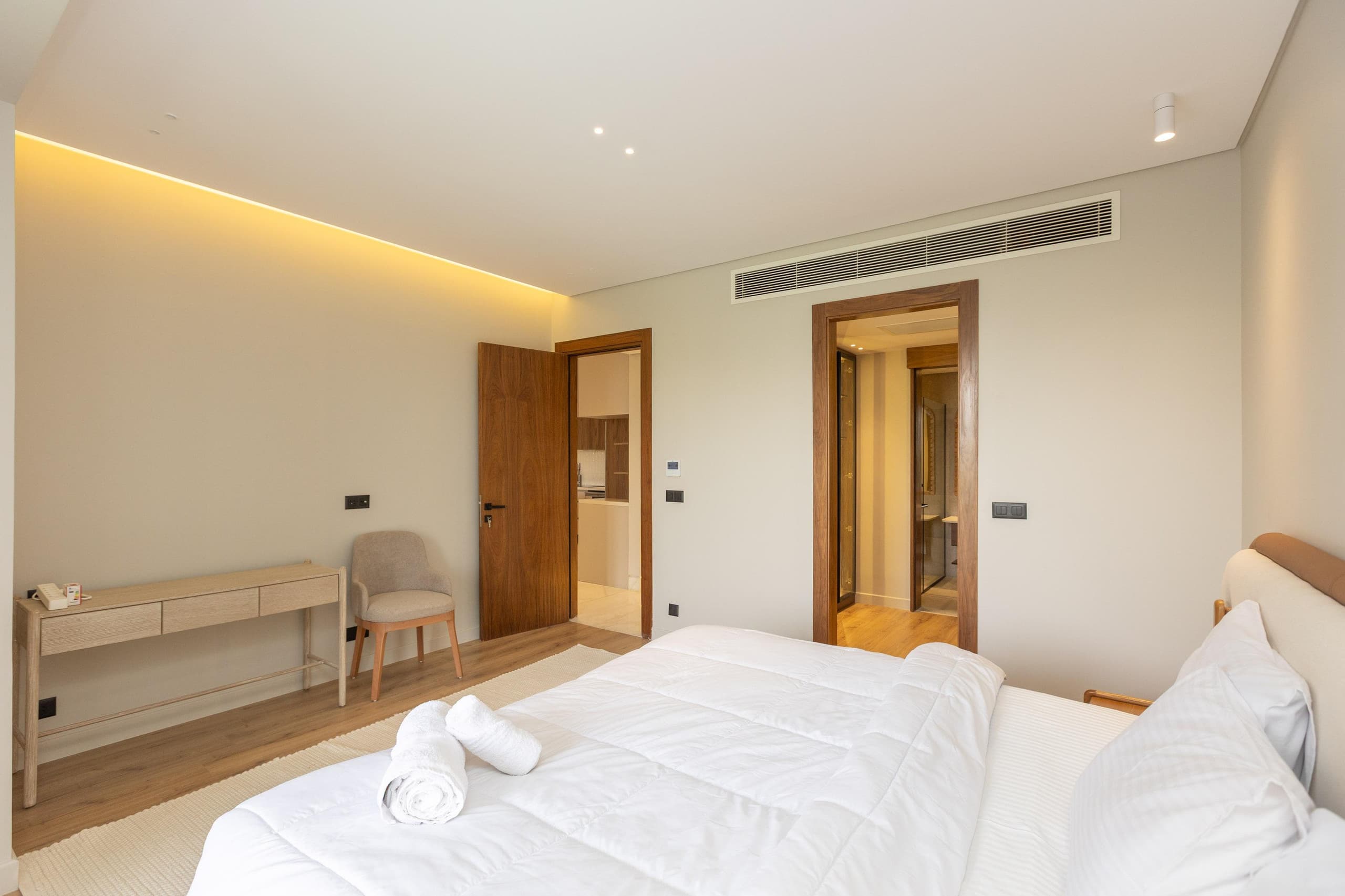 High-End Chic 2BR Haven | Silver Palm | New cai — Apartment in New Cairo , Cairo, Egypt — photo 14
