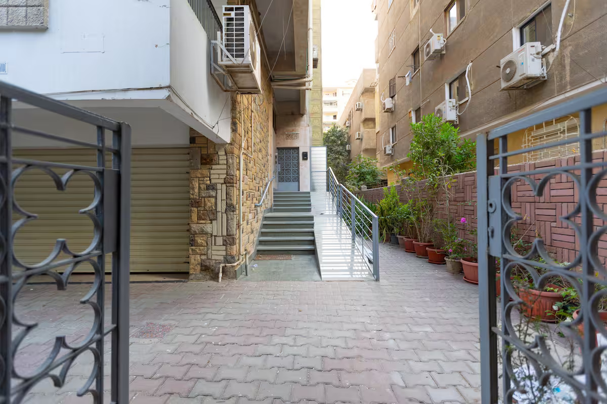Modern Elegance in Almaza | Premium 2-BR Apartment — Apartment in Heliopolis, Egypt — photo 28