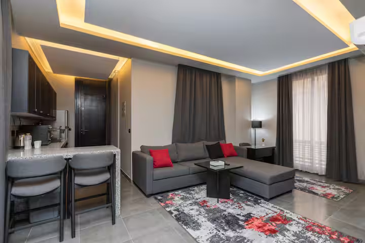1BR Suite | Maisonette Boutique | Waterway front — Private Suite in First New Cairo, Egypt — photo 2