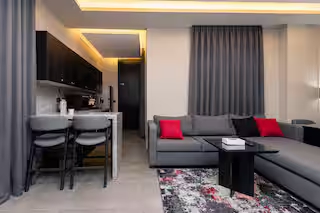 1BR Suite | Maisonette Boutique | Waterway front — Private Suite in First New Cairo, Egypt — photo 3